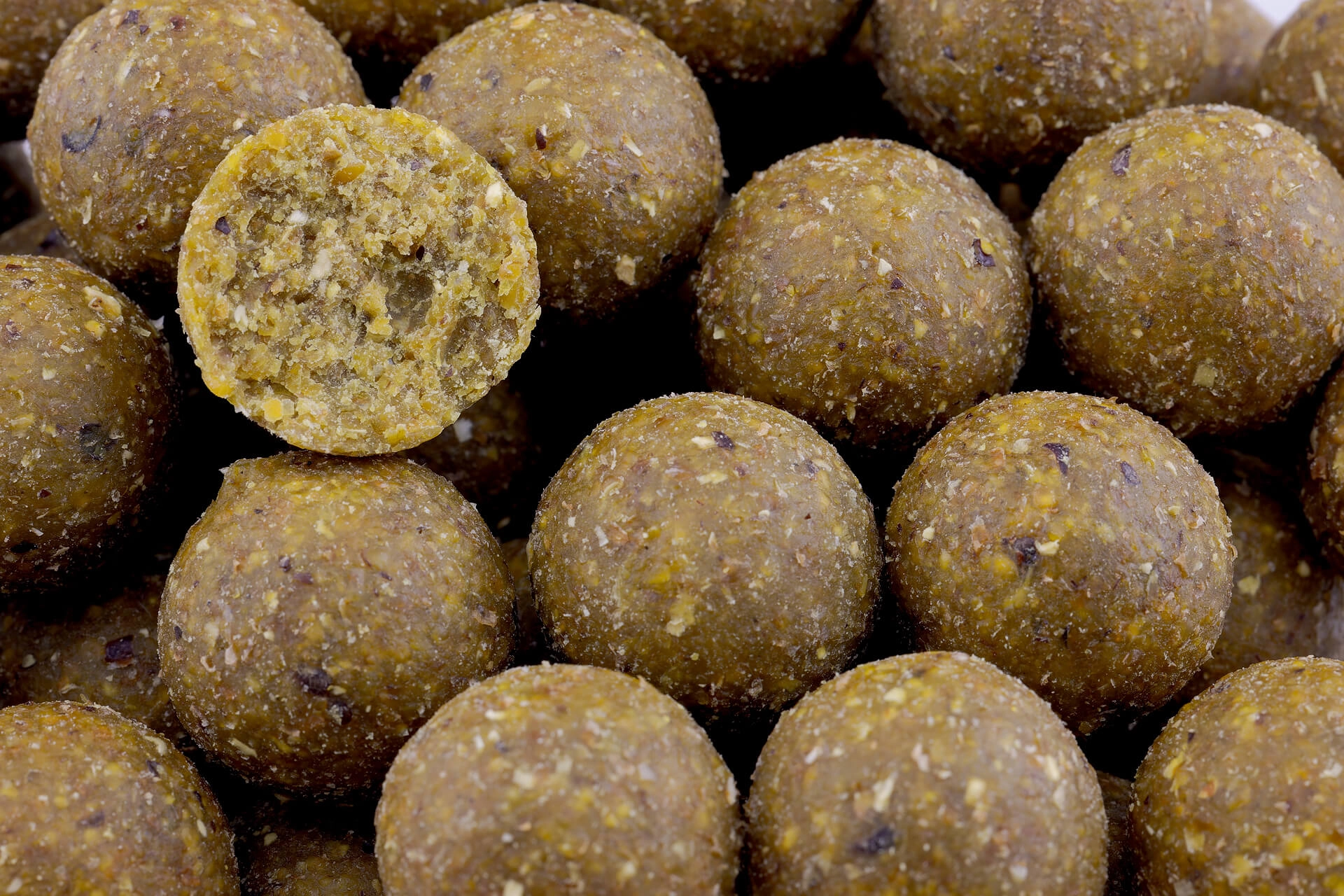 Boiliji HIGH ACTIVE HEMP & BIRDFOOD+PEANUT 20mm 5Kg - Image 2