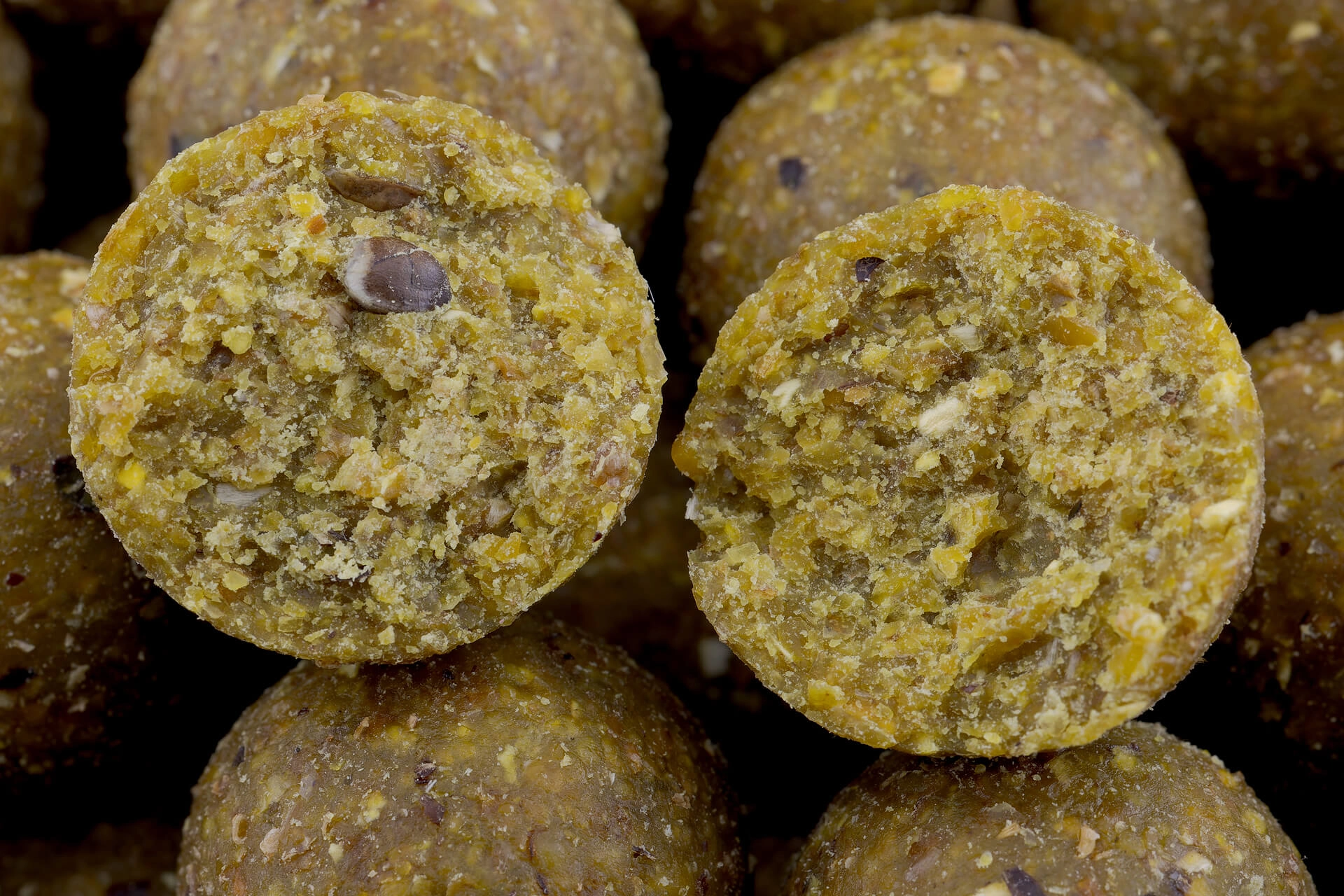 Boiliji HIGH ACTIVE HEMP & BIRDFOOD+PEANUT 20mm 5Kg - Image 3